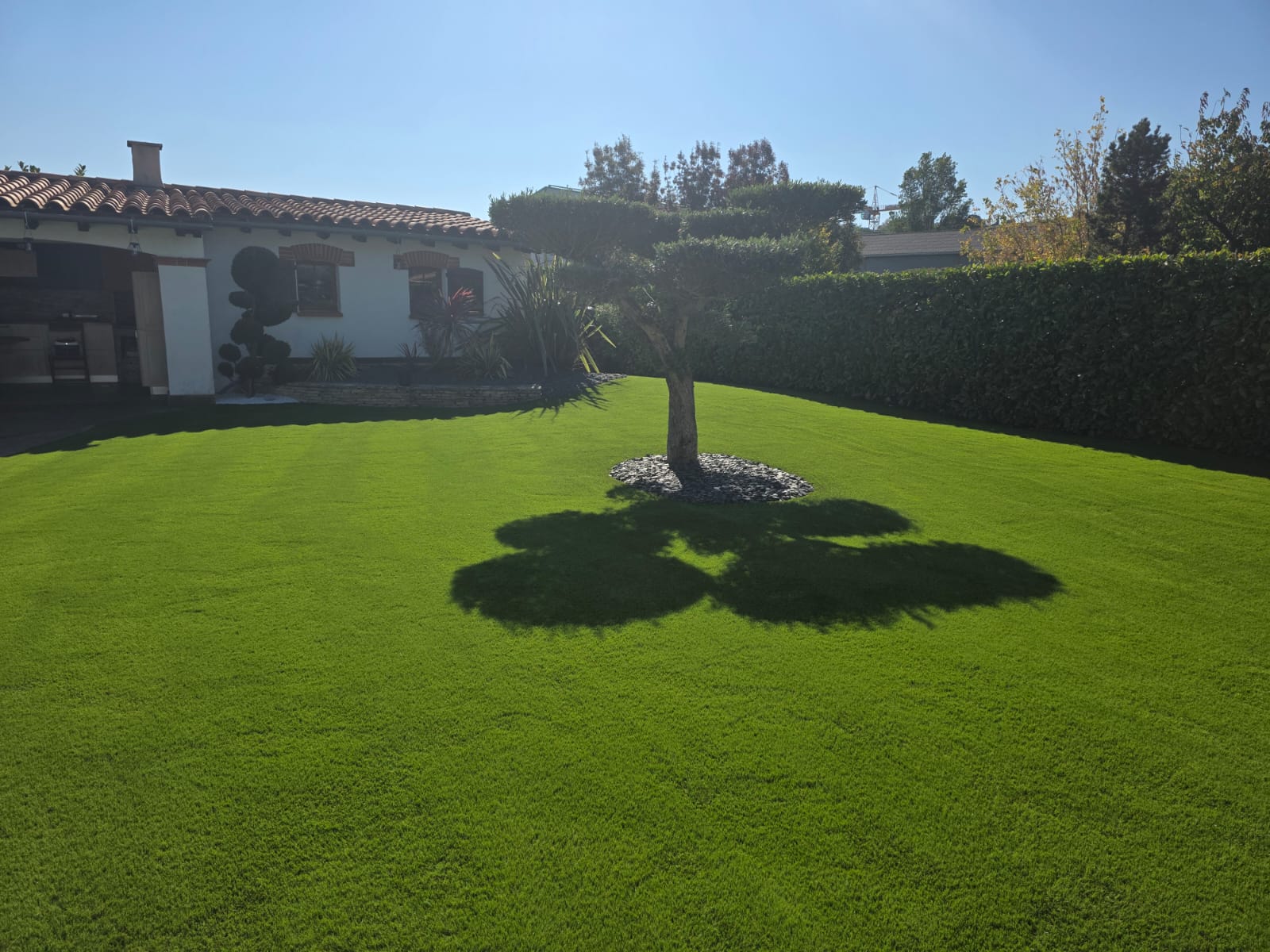 Rénovation sol terrasse carrelage vers gazon synthétique